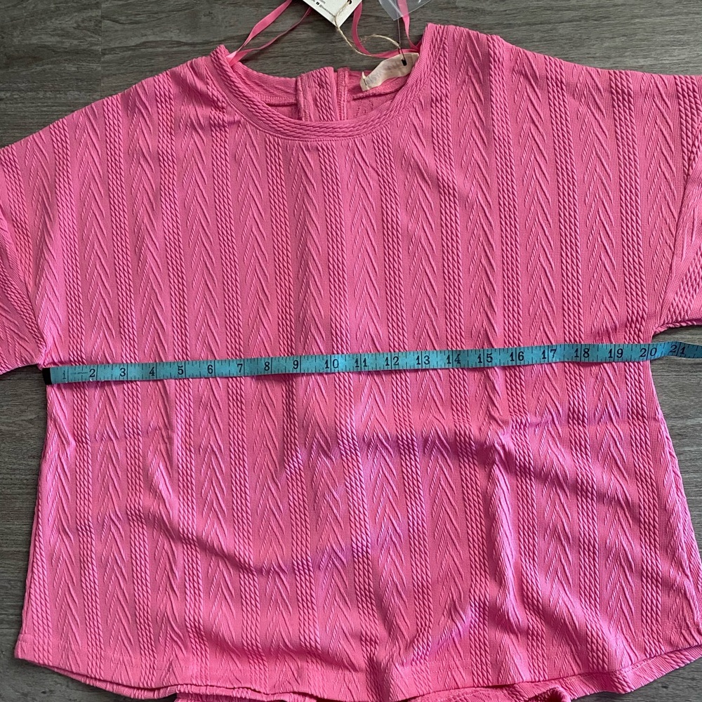 New In Textured Pattern Short Set NWT - Picture 5 of 13